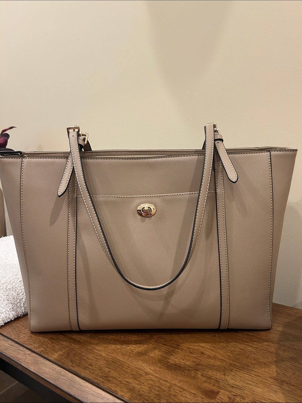 Kelly & Katie Beige Tote with Black Trim and Gold Hardware